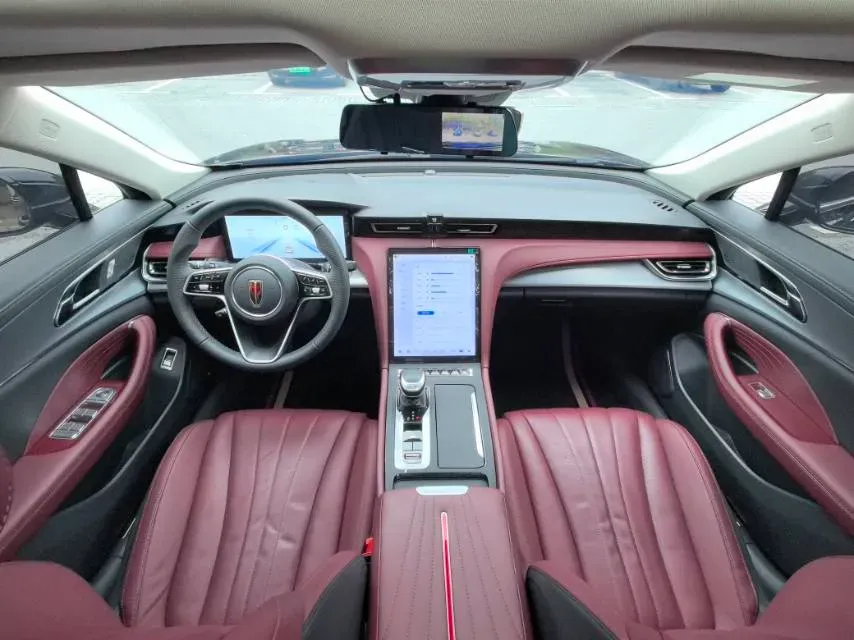 2024 HongQi H5 2.0T 224HP L4 8AT,autocango,china used car exporter,china ev exporter,chinese used car exporter,chinese used ev exporter