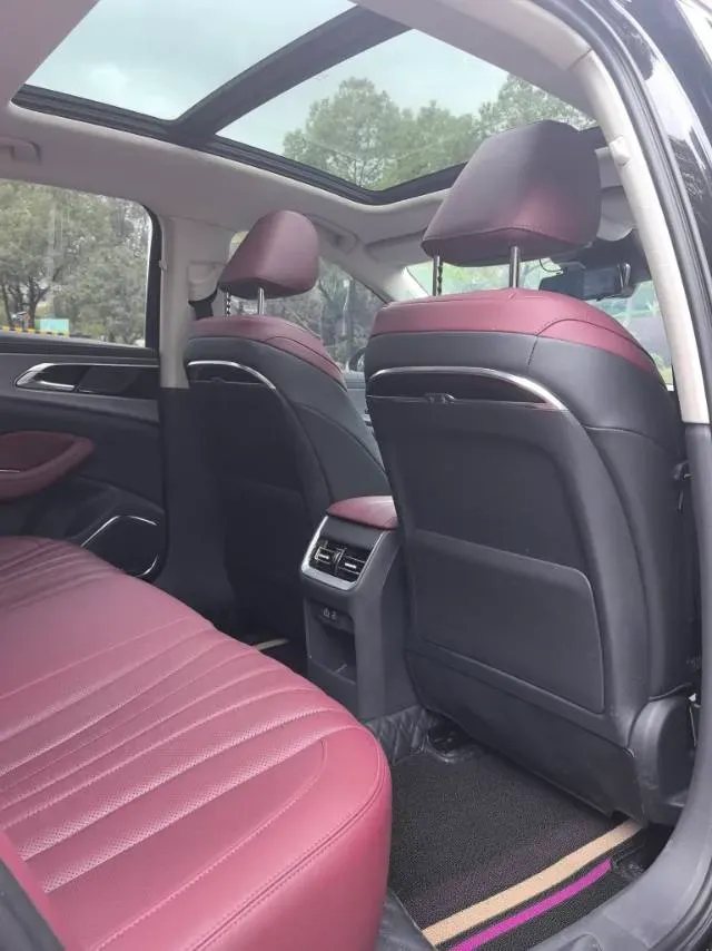 2024 HongQi H5 2.0T 224HP L4 8AT,autocango,china used car exporter,china ev exporter,chinese used car exporter,chinese used ev exporter