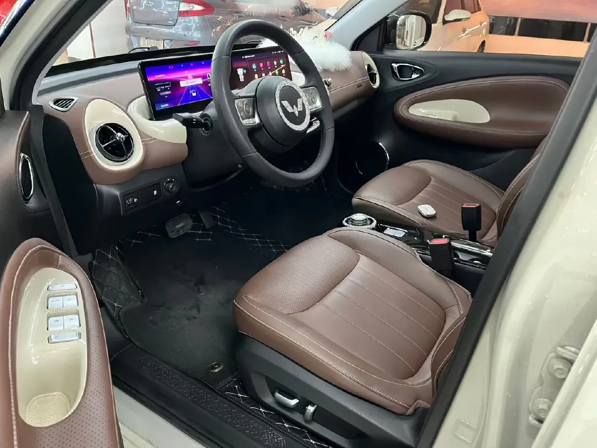 2023 WuLing BinGuo BEV 37.9KWH,autocango,china used car exporter,china ev exporter,chinese used car exporter,chinese used ev exporter