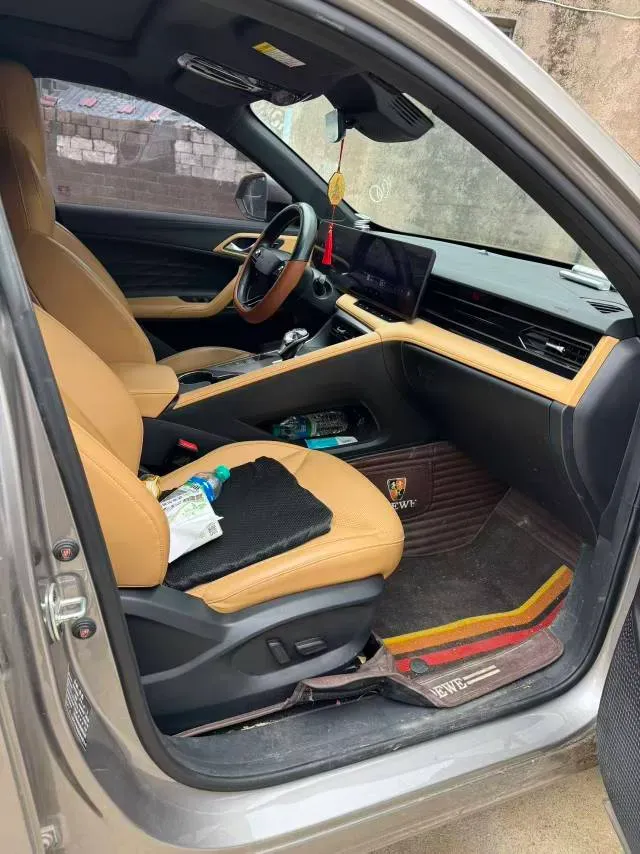 2023 Roewe RX5 1.5T 188HP L4 7DCT,autocango,china used car exporter,china ev exporter,chinese used car exporter,chinese used ev exporter