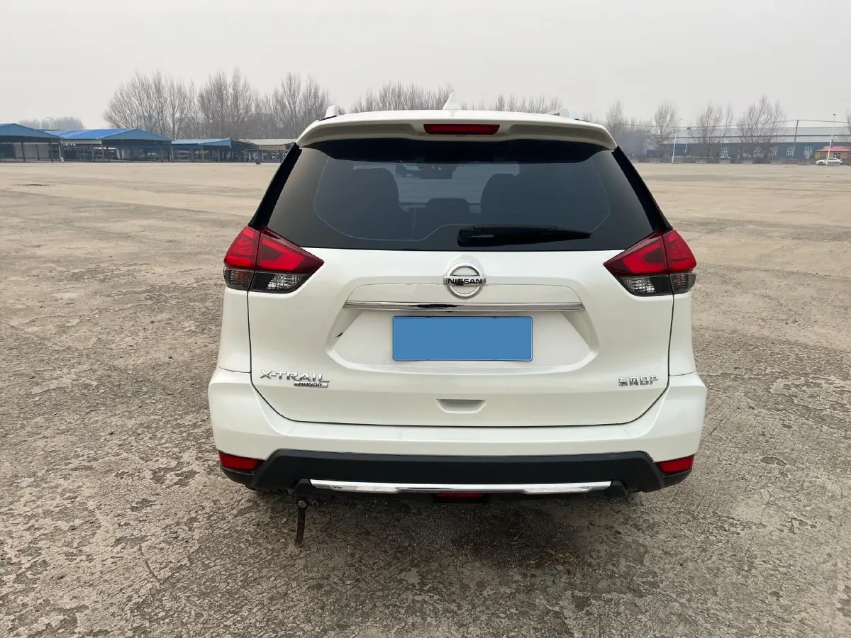 2023 Nissan X-Trail 2.0L 151HP L4 CVT,autocango,china used car exporter,china ev exporter,chinese used car exporter,chinese used ev exporter