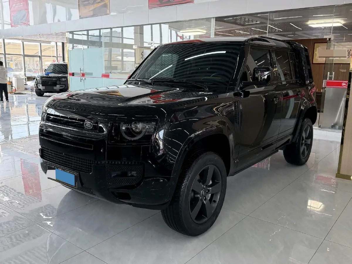 2024 Land Rover Defender 3.0T 400HP L6 8AT,autocango,china used car exporter,china ev exporter,chinese used car exporter,chinese used ev exporter