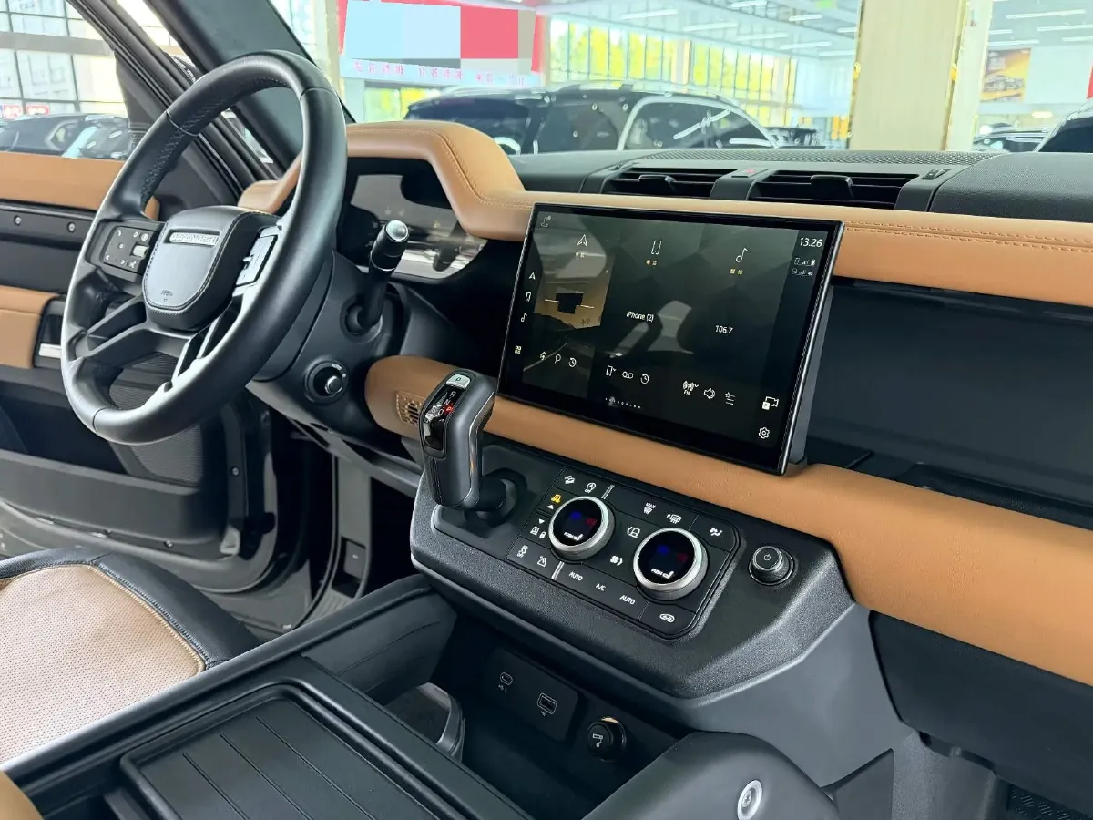 2024 Land Rover Defender 3.0T 400HP L6 8AT,autocango,china used car exporter,china ev exporter,chinese used car exporter,chinese used ev exporter