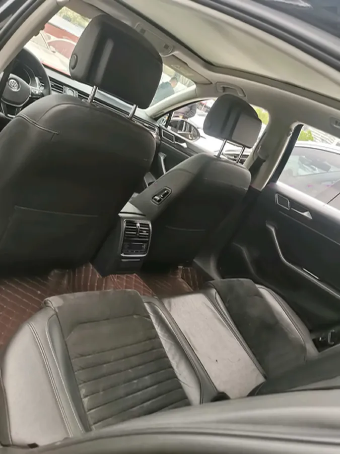 2018 Volkswagen Magotan 1.8T 180HP L4 7DCT,autocango,china used car exporter,china ev exporter,chinese used car exporter,chinese used ev exporter