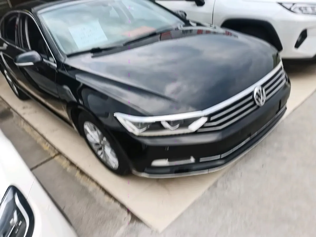 2018 Volkswagen Magotan 1.8T 180HP L4 7DCT,autocango,china used car exporter,china ev exporter,chinese used car exporter,chinese used ev exporter