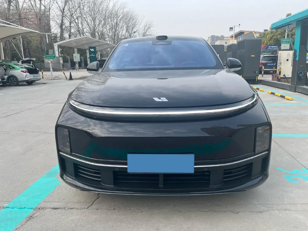 2025 Li L7 Range Extended 154HP REEV,autocango,china used car exporter,china ev exporter,chinese used car exporter,chinese used ev exporter