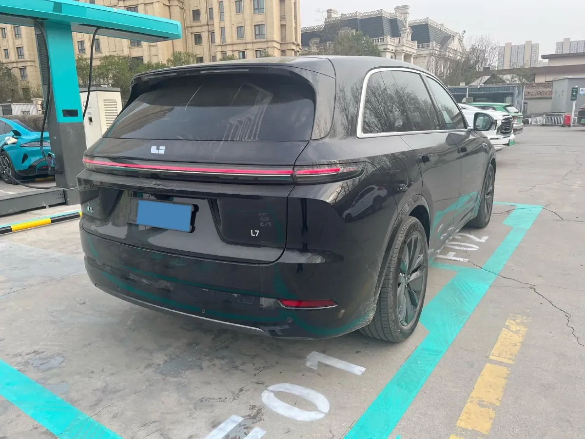 2025 Li L7 Range Extended 154HP REEV,autocango,china used car exporter,china ev exporter,chinese used car exporter,chinese used ev exporter