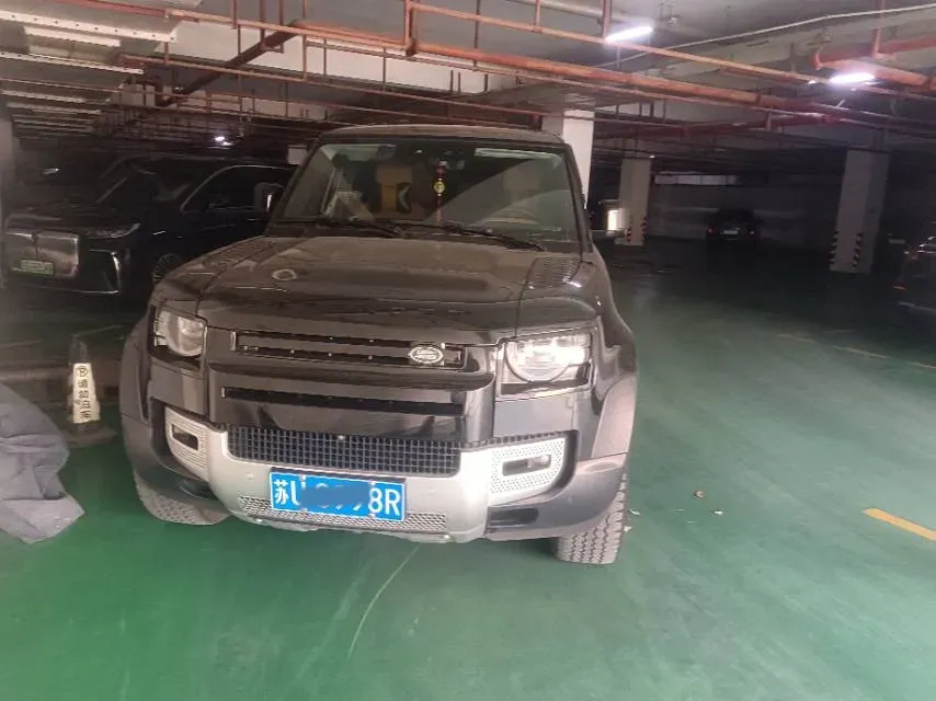 2023 Land Rover Defender 3.0T 400HP L6 8AT,autocango,china used car exporter,china ev exporter,chinese used car exporter,chinese used ev exporter