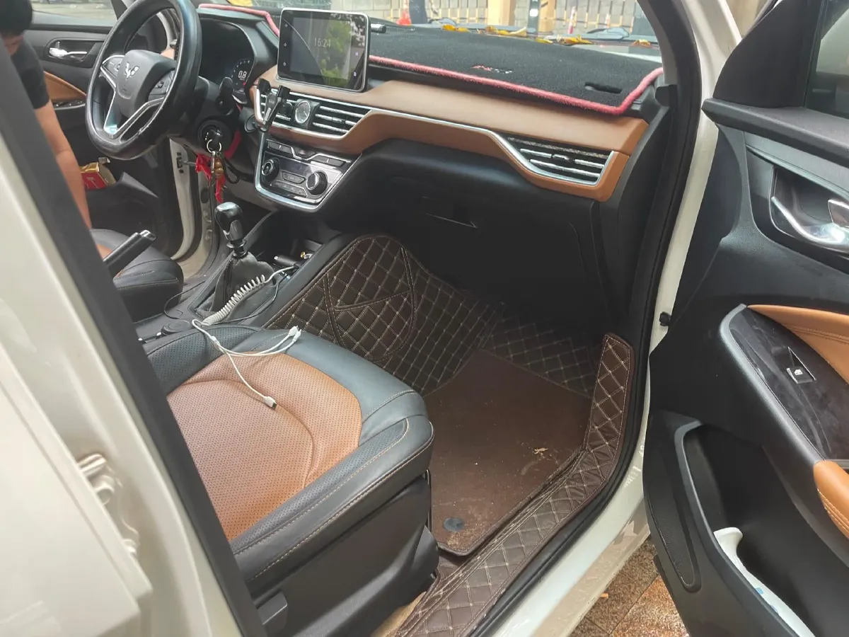 2018 WuLing HongGuang S3 1.5T 150HP L4 6MT,autocango,china used car exporter,china ev exporter,chinese used car exporter,chinese used ev exporter