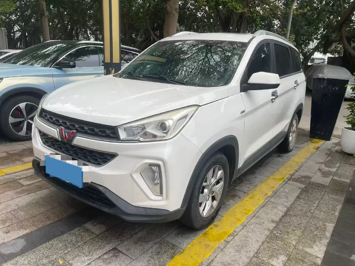 2018 WuLing HongGuang S3 1.5T 150HP L4 6MT,autocango,china used car exporter,china ev exporter,chinese used car exporter,chinese used ev exporter