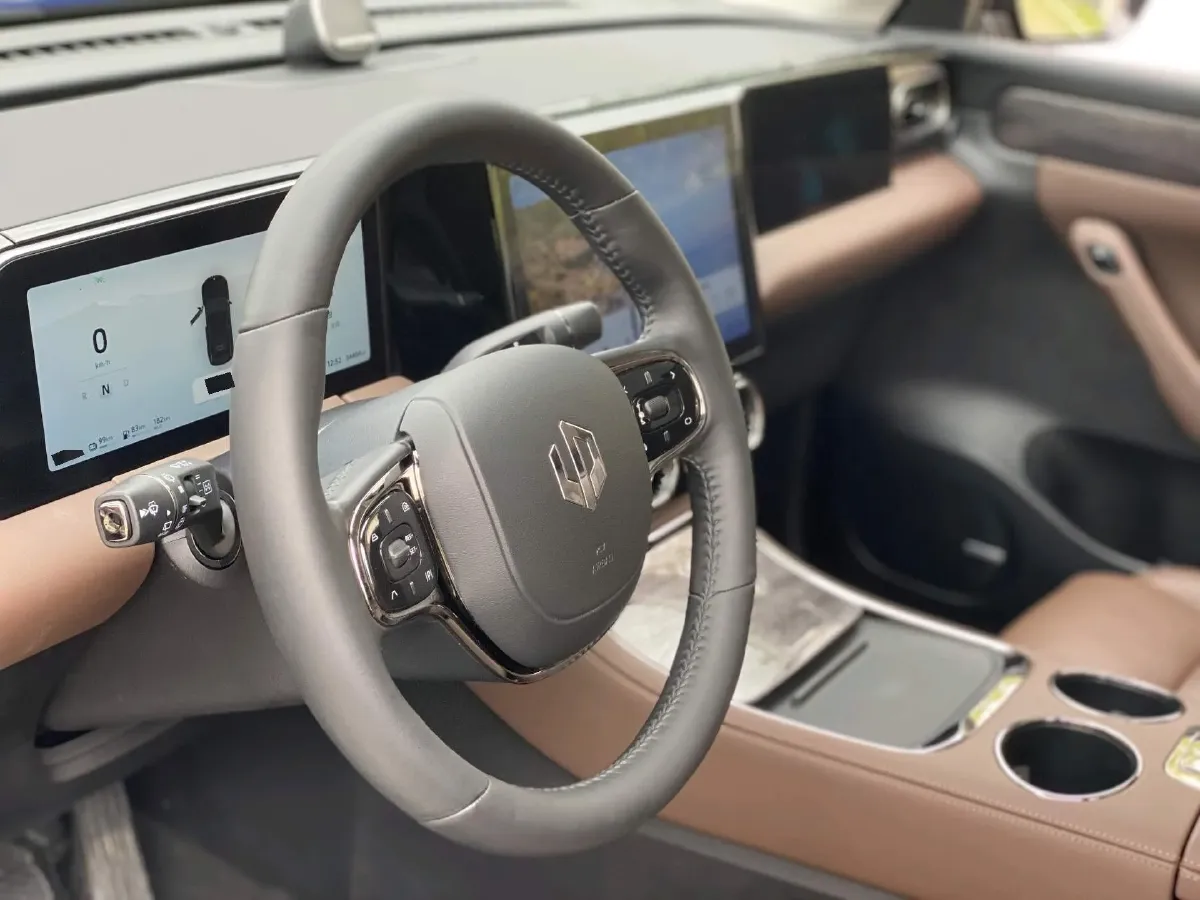 2023 Leapmotor C11 1.2T 131HP L3 REEV 43.74KWH,autocango,china used car exporter,china ev exporter,chinese used car exporter,chinese used ev exporter