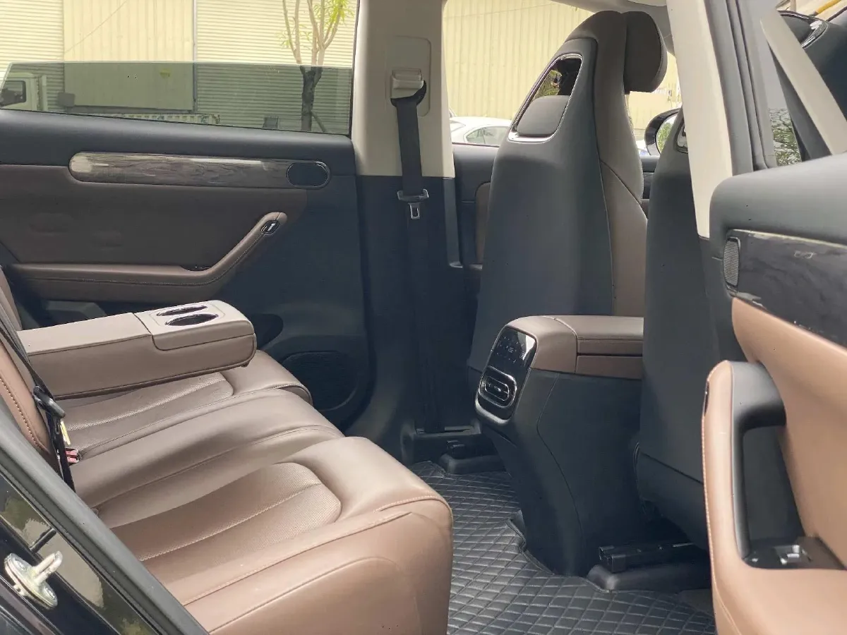 2023 Leapmotor C11 1.2T 131HP L3 REEV 43.74KWH,autocango,china used car exporter,china ev exporter,chinese used car exporter,chinese used ev exporter