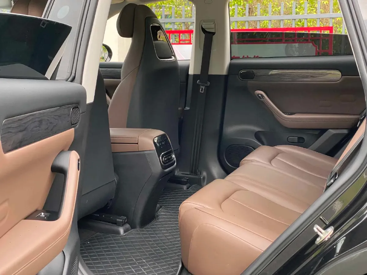 2023 Leapmotor C11 1.2T 131HP L3 REEV 43.74KWH,autocango,china used car exporter,china ev exporter,chinese used car exporter,chinese used ev exporter