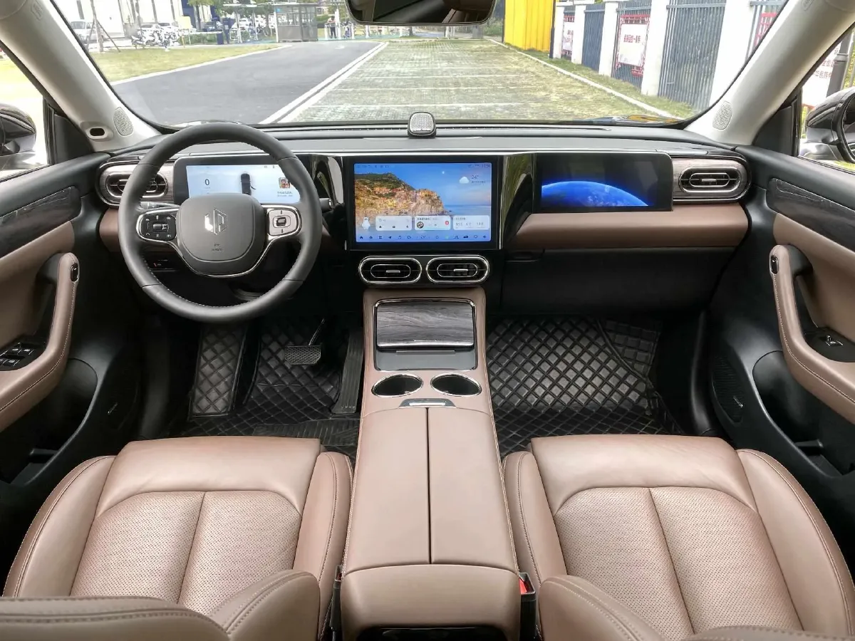 2023 Leapmotor C11 1.2T 131HP L3 REEV 43.74KWH,autocango,china used car exporter,china ev exporter,chinese used car exporter,chinese used ev exporter