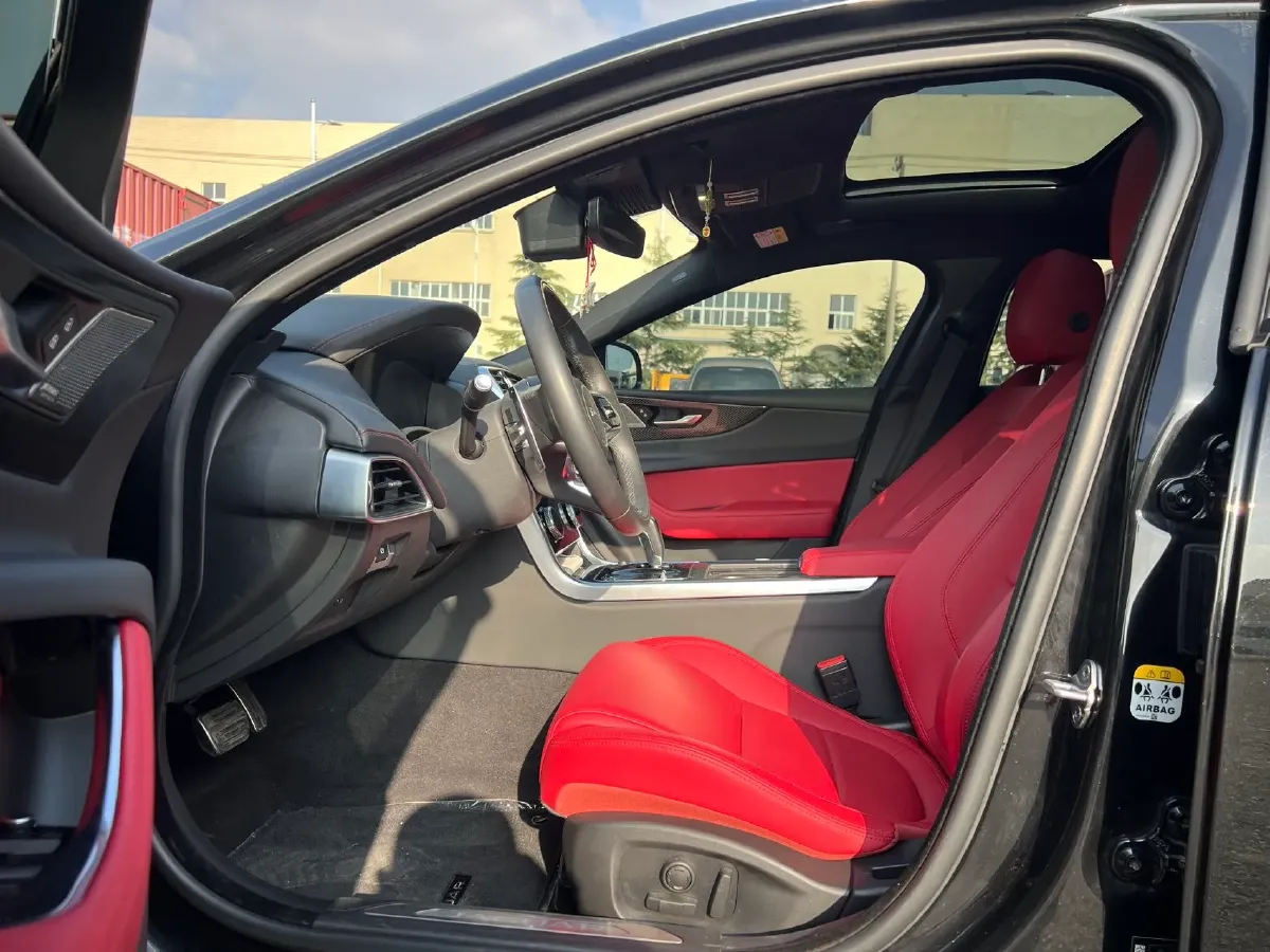 2024 Jaguar XEL 2.0T 250HP L4 8AT,autocango,china used car exporter,china ev exporter,chinese used car exporter,chinese used ev exporter