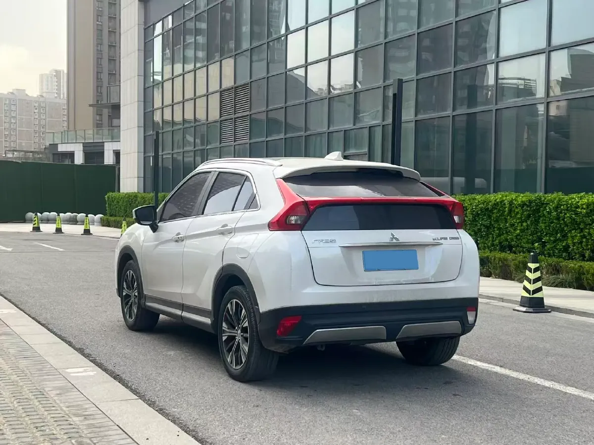 2019 Mitsubishi Eclipse Cross 1.5T 170HP L4 CVT,autocango,china used car exporter,china ev exporter,chinese used car exporter,chinese used ev exporter