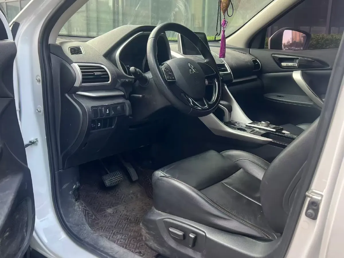 2019 Mitsubishi Eclipse Cross 1.5T 170HP L4 CVT,autocango,china used car exporter,china ev exporter,chinese used car exporter,chinese used ev exporter