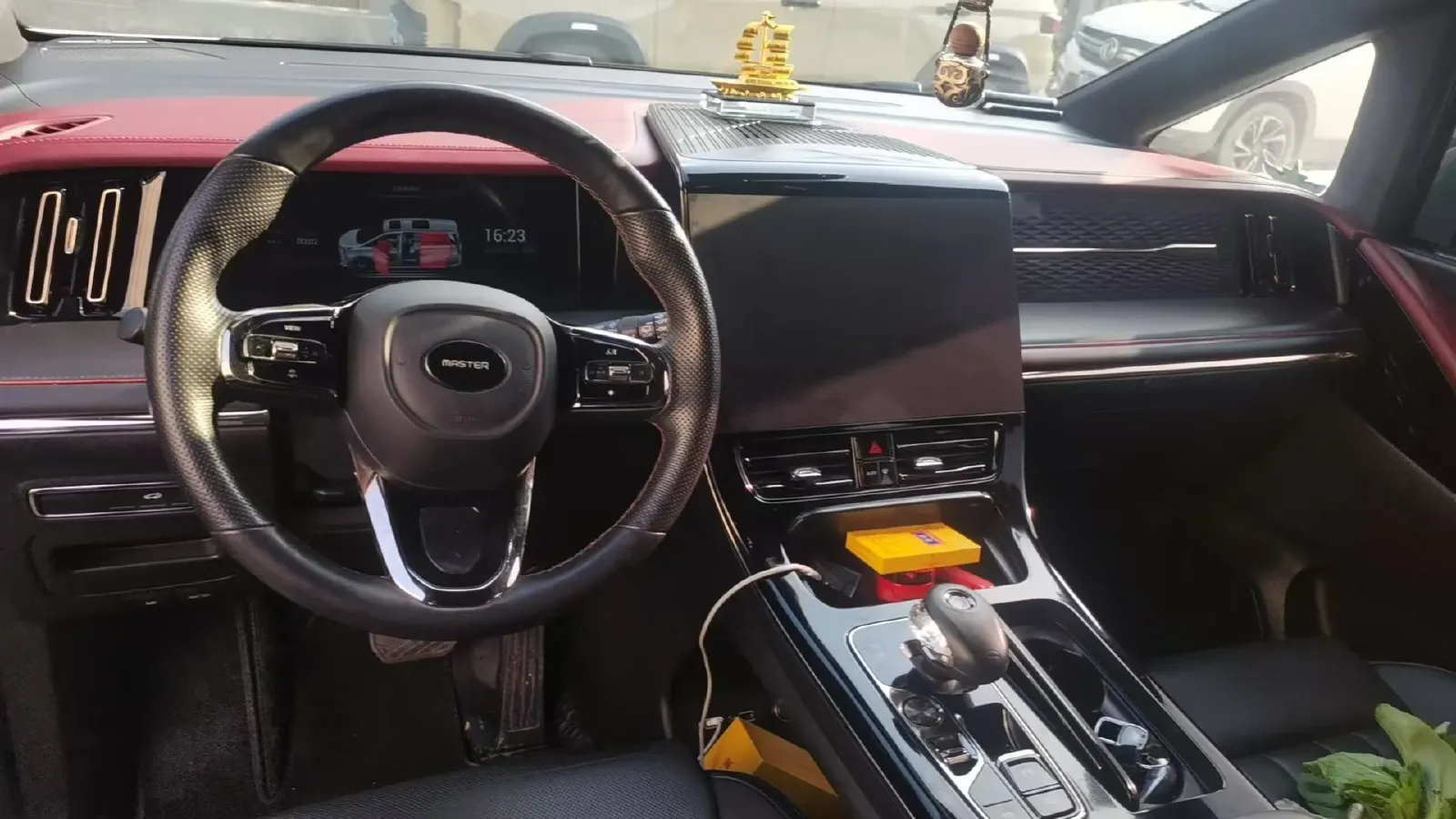 2023 GAC Trumpchi M8 2.0T 252HP L4 8AT,autocango,china used car exporter,china ev exporter,chinese used car exporter,chinese used ev exporter