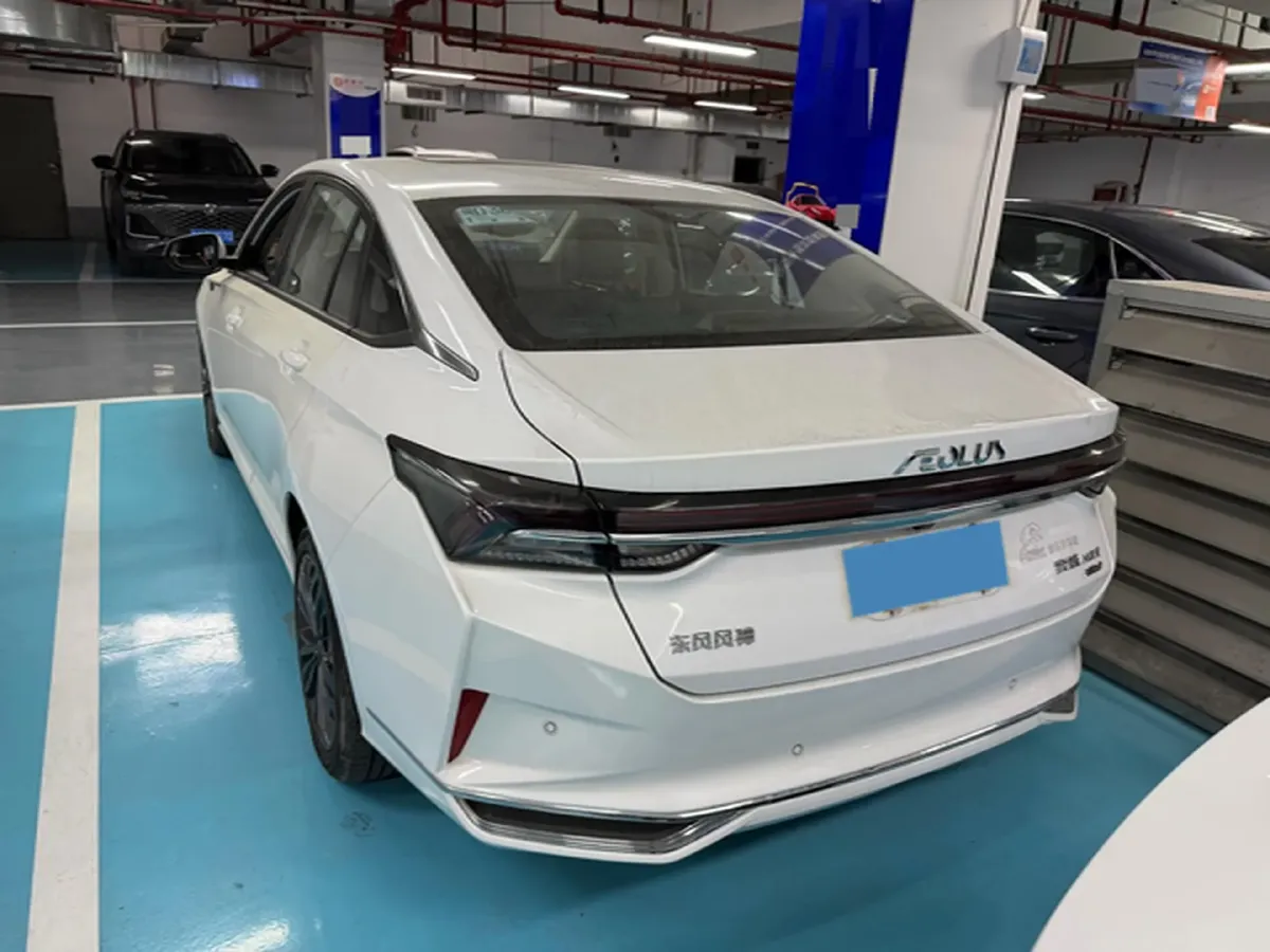 2021 DongFeng Aeolus YiXuan MAX 1.5T 190HP L4 7DCT,autocango,china used car exporter,china ev exporter,chinese used car exporter,chinese used ev exporter
