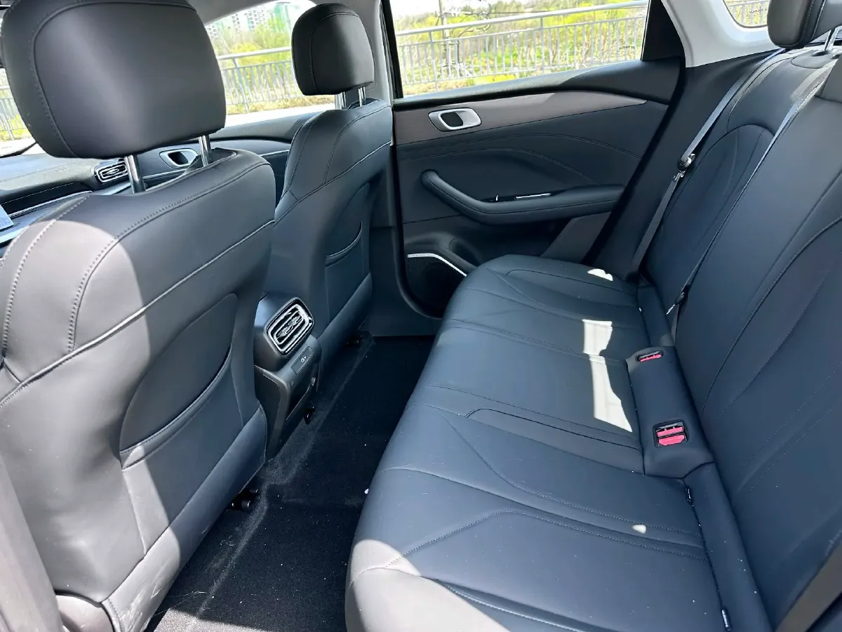 2025 ChangAn KuaYue KuaYueXing V5 EV BEV 41.86KWH,autocango,china used car exporter,china ev exporter,chinese used car exporter,chinese used ev exporter