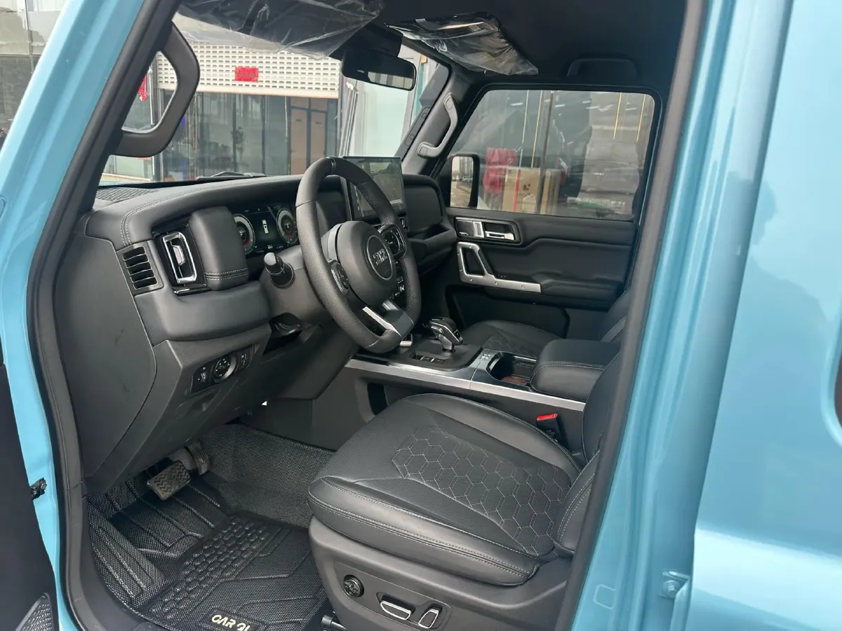 2025 212 212 T01 2.0T 252HP L4 8AT,autocango,china used car exporter,china ev exporter,chinese used car exporter,chinese used ev exporter