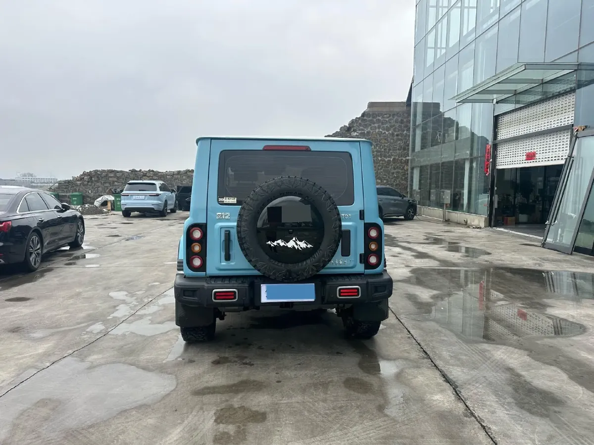 2025 212 212 T01 2.0T 252HP L4 8AT,autocango,china used car exporter,china ev exporter,chinese used car exporter,chinese used ev exporter