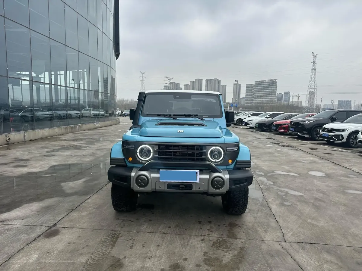 2025 212 212 T01 2.0T 252HP L4 8AT,autocango,china used car exporter,china ev exporter,chinese used car exporter,chinese used ev exporter