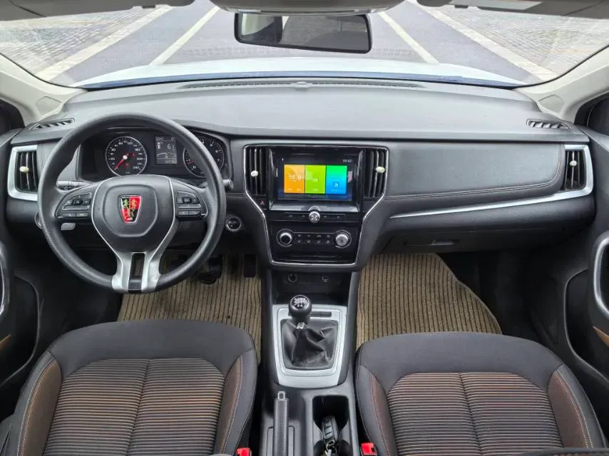 2020 Roewe i6 1.6L 125HP L4 5MT,autocango,china used car exporter,china ev exporter,chinese used car exporter,chinese used ev exporter