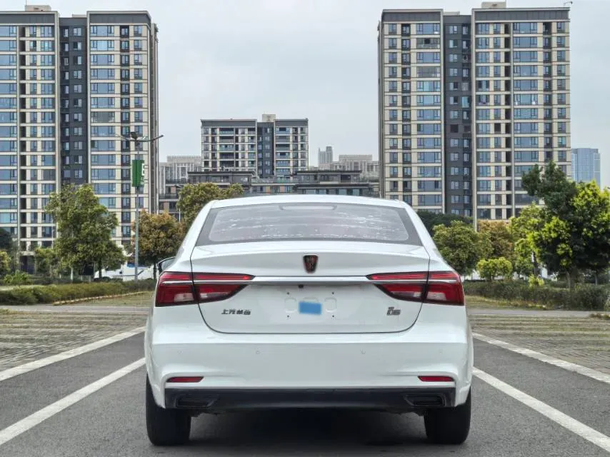 2020 Roewe i6 1.6L 125HP L4 5MT,autocango,china used car exporter,china ev exporter,chinese used car exporter,chinese used ev exporter