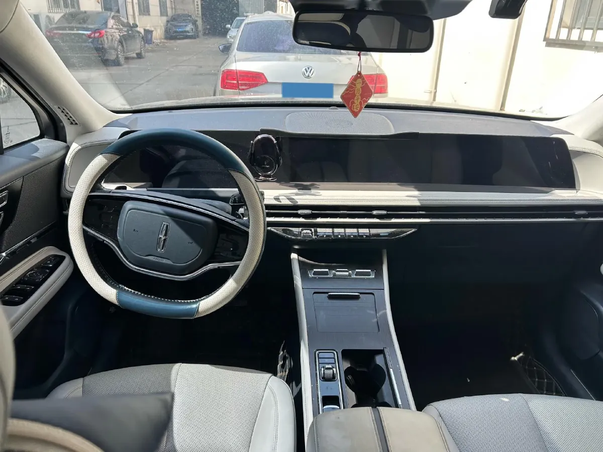 2023 Lincoln Corsair 2.0T 261HP L4 8AT,autocango,china used car exporter,china ev exporter,chinese used car exporter,chinese used ev exporter