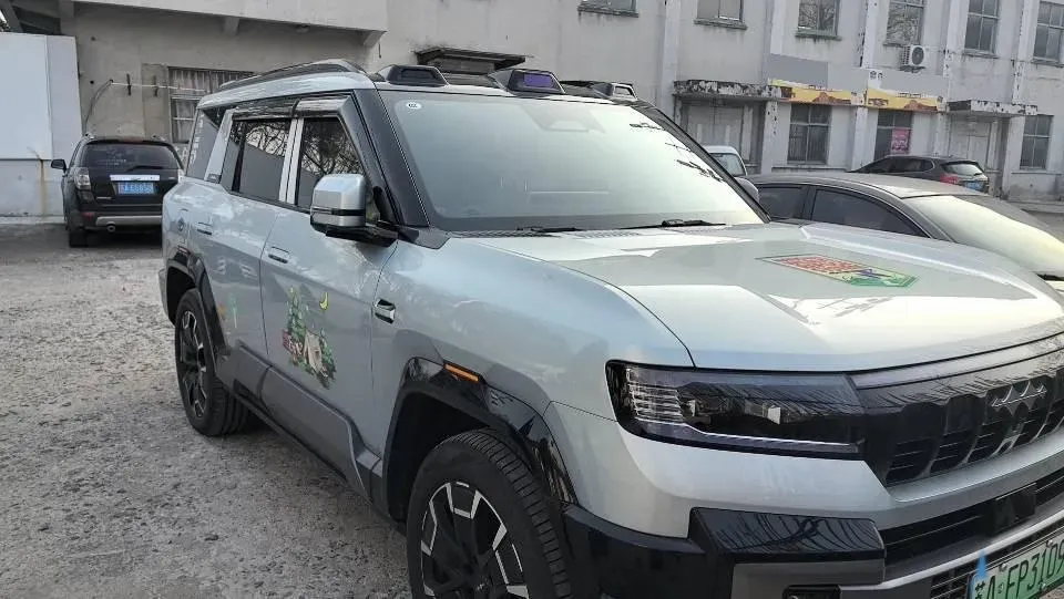 2025 FangChengBao Bao 8 2.0T 245HP L4 E-CVT PHEV 36.8KWH,autocango,china used car exporter,china ev exporter,chinese used car exporter,chinese used ev exporter