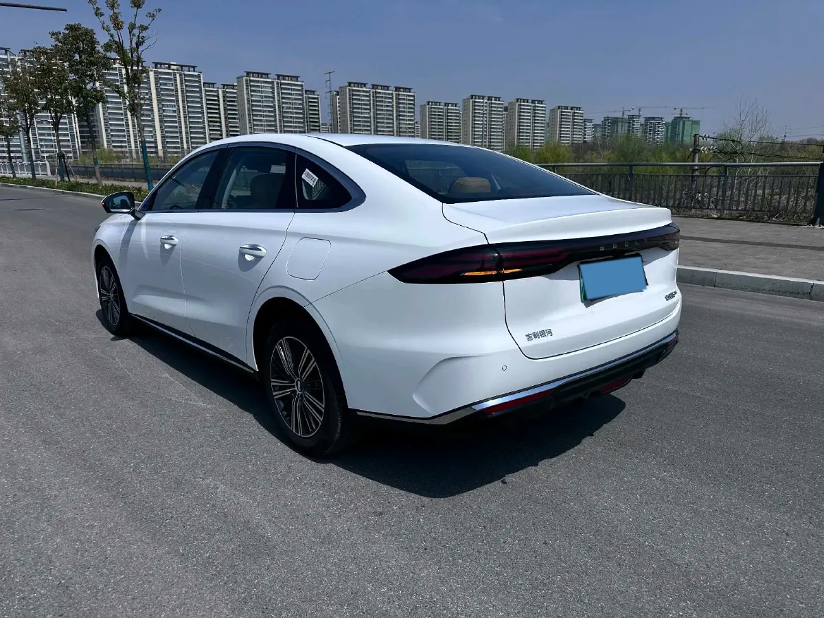 2025 Geely Galaxy A7 1.5L 112HP L4 1DHT PHEV,autocango,china used car exporter,china ev exporter,chinese used car exporter,chinese used ev exporter
