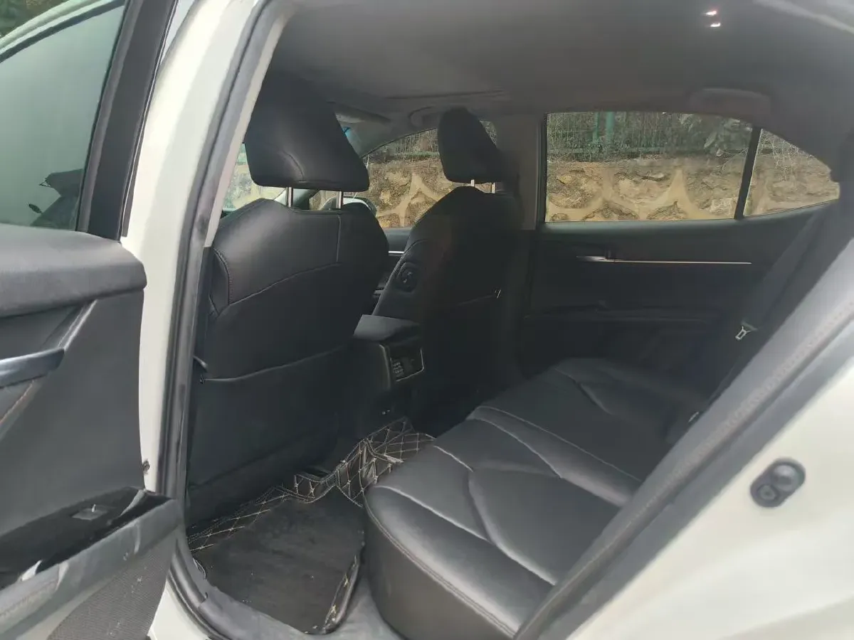 2021 Toyota Camry 2.0L 178HP L4 CVT,autocango,china used car exporter,china ev exporter,chinese used car exporter,chinese used ev exporter