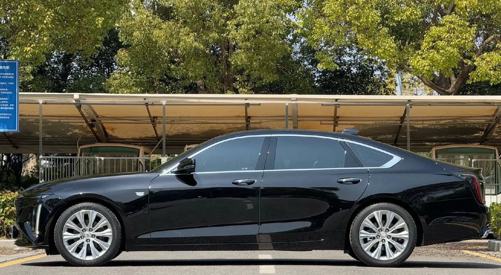 2023 Cadillac CT6 2.0T 237HP L4 10AT,autocango,china used car exporter,china ev exporter,chinese used car exporter,chinese used ev exporter