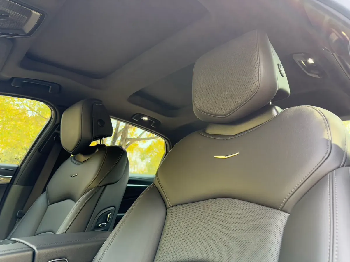 2023 Cadillac CT6 2.0T 237HP L4 10AT,autocango,china used car exporter,china ev exporter,chinese used car exporter,chinese used ev exporter