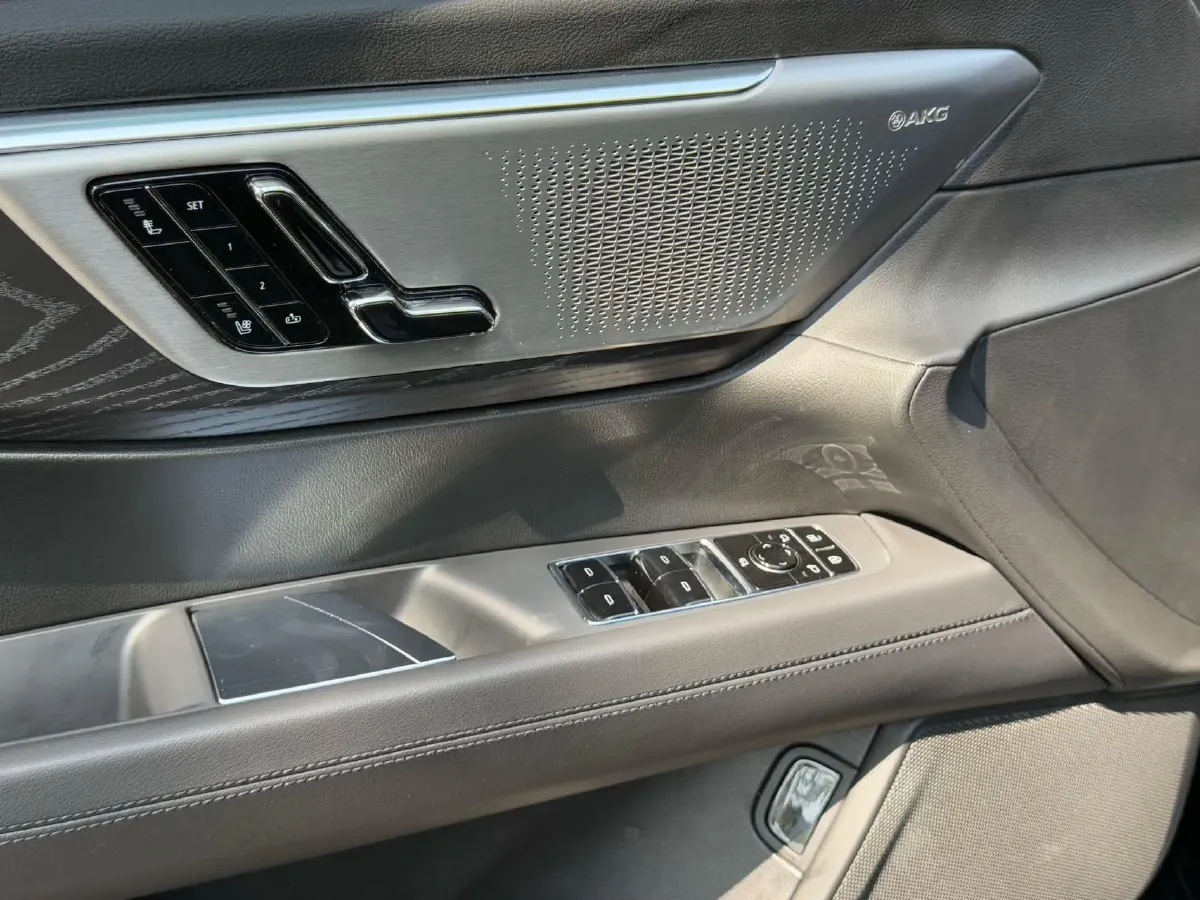 2023 Cadillac CT6 2.0T 237HP L4 10AT,autocango,china used car exporter,china ev exporter,chinese used car exporter,chinese used ev exporter