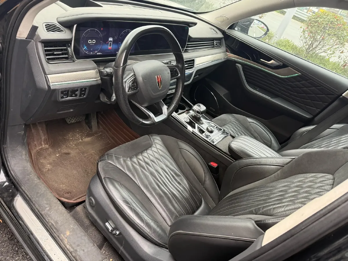 2022 HongQi HS5 2.0T 224HP L4 6AT,autocango,china used car exporter,china ev exporter,chinese used car exporter,chinese used ev exporter