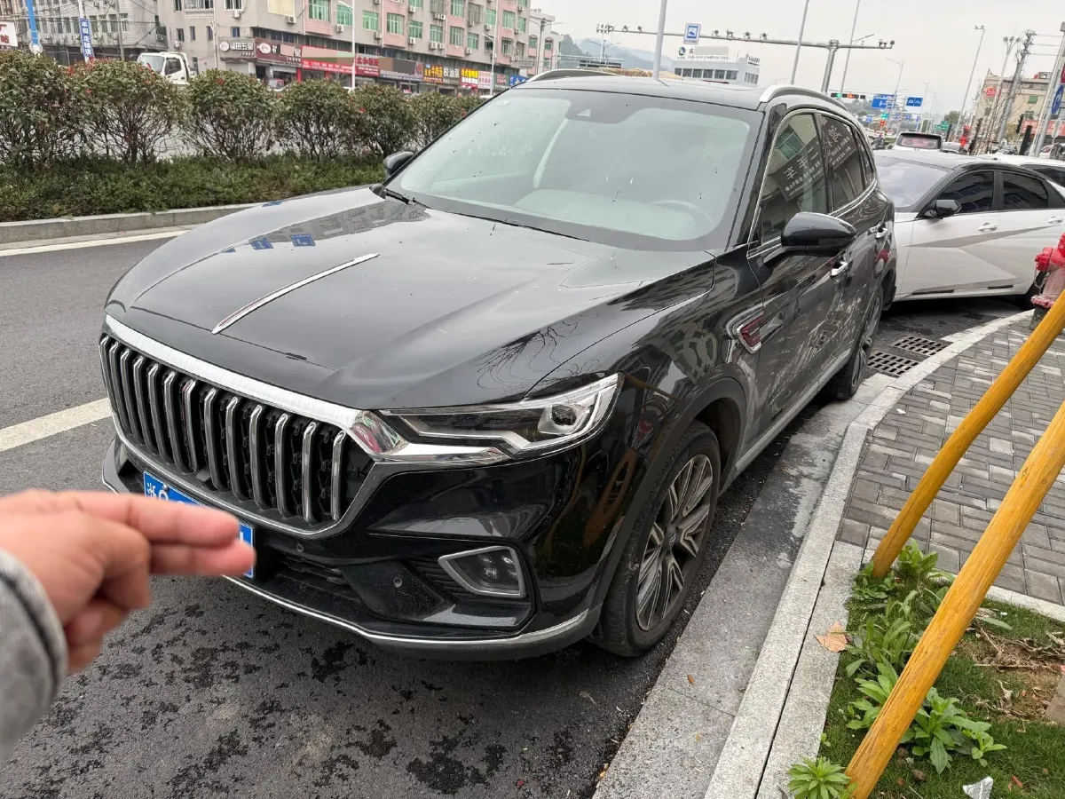 2022 HongQi HS5 2.0T 224HP L4 6AT,autocango,china used car exporter,china ev exporter,chinese used car exporter,chinese used ev exporter