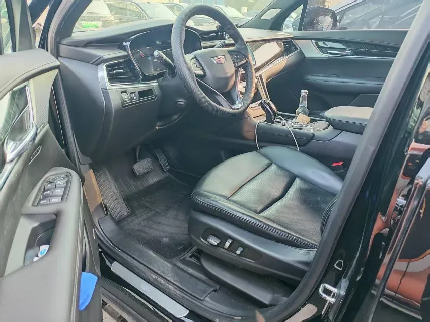 2020 Cadillac XT6 2.0T 237HP L4 9AT,autocango,china used car exporter,china ev exporter,chinese used car exporter,chinese used ev exporter