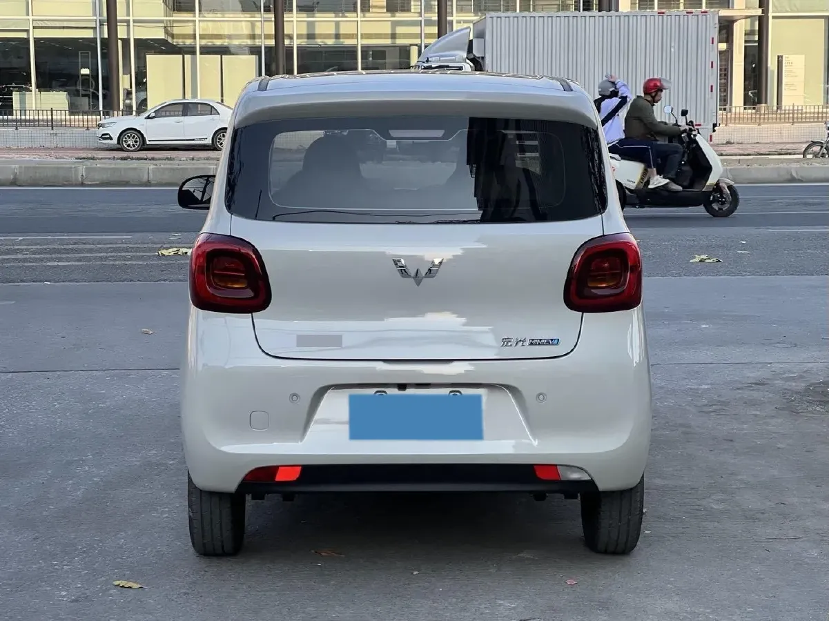2025 WuLing HongGuang MINI EV BEV 16.2KWH,autocango,china used car exporter,china ev exporter,chinese used car exporter,chinese used ev exporter