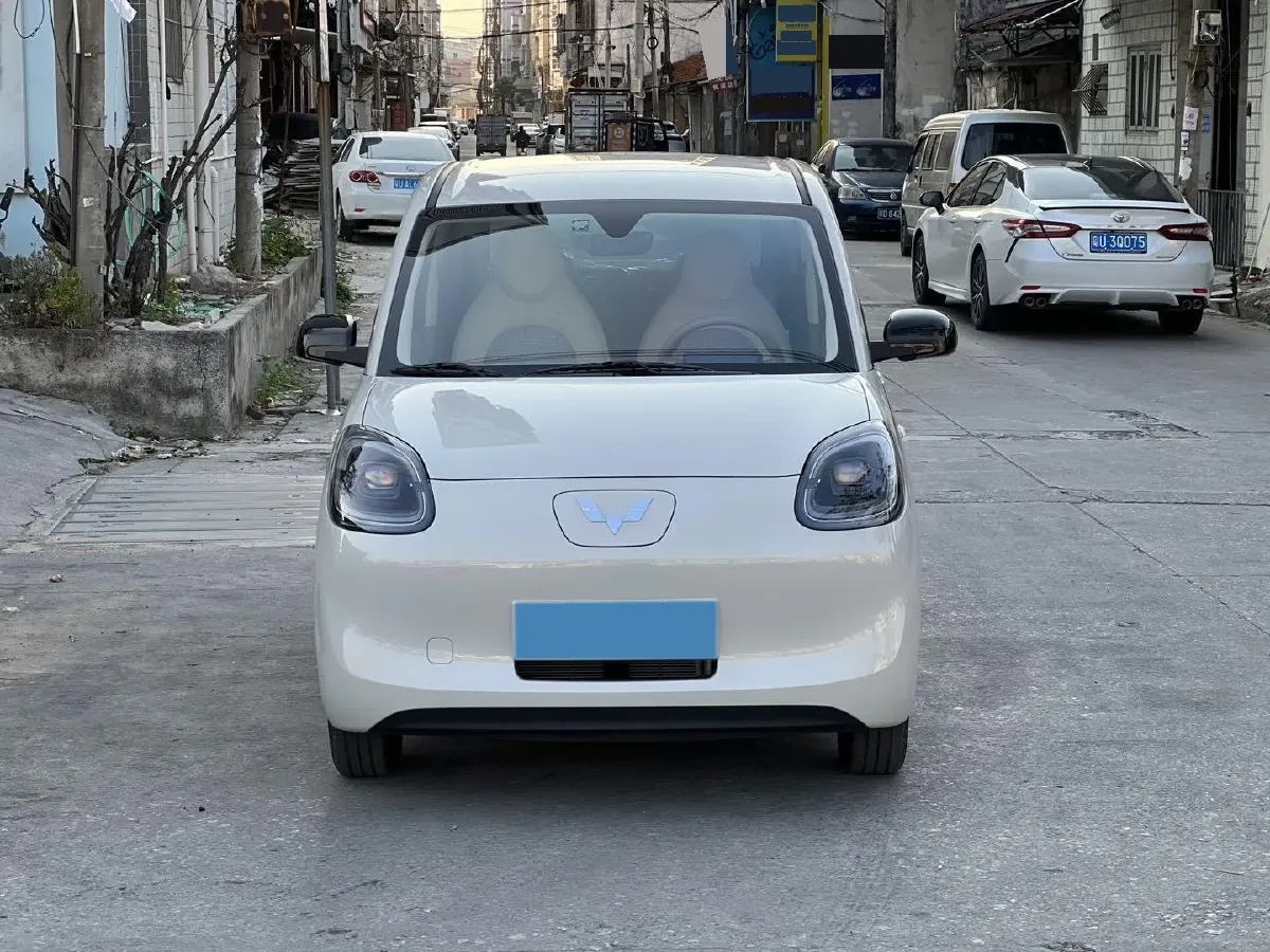 2025 WuLing HongGuang MINI EV BEV 16.2KWH,autocango,china used car exporter,china ev exporter,chinese used car exporter,chinese used ev exporter