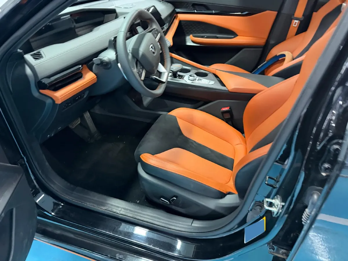 2023 ChangAn UNI-V 1.5T 188HP L4 7DCT,autocango,china used car exporter,china ev exporter,chinese used car exporter,chinese used ev exporter