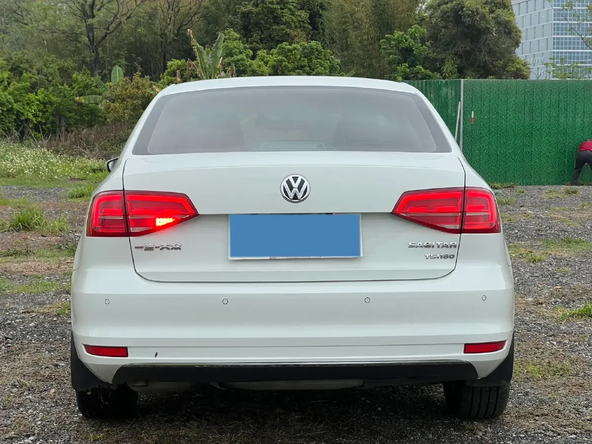 2018 Volkswagen Bora 1.4T 131HP L4 7DCT,autocango,china used car exporter,china ev exporter,chinese used car exporter,chinese used ev exporter