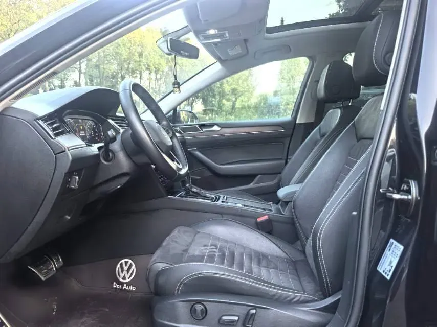 2021 Volkswagen Magotan 2.0T 186HP L4 7DCT,autocango,china used car exporter,china ev exporter,chinese used car exporter,chinese used ev exporter