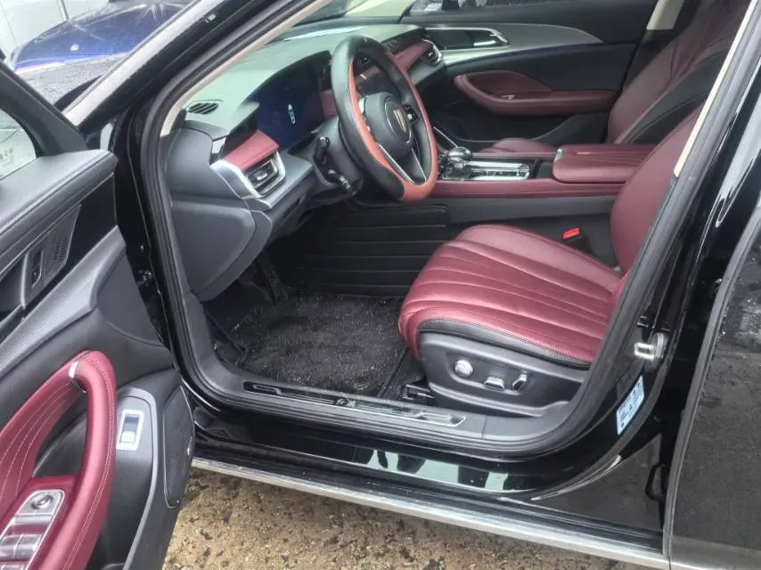 2023 HongQi H5 2.0T 224HP L4 8AT,autocango,china used car exporter,china ev exporter,chinese used car exporter,chinese used ev exporter