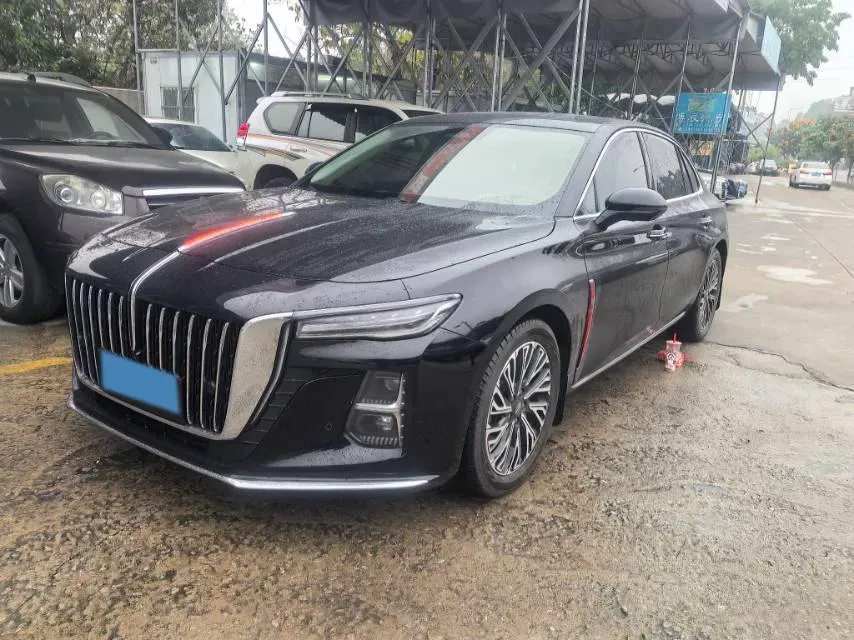 2023 HongQi H5 2.0T 224HP L4 8AT,autocango,china used car exporter,china ev exporter,chinese used car exporter,chinese used ev exporter