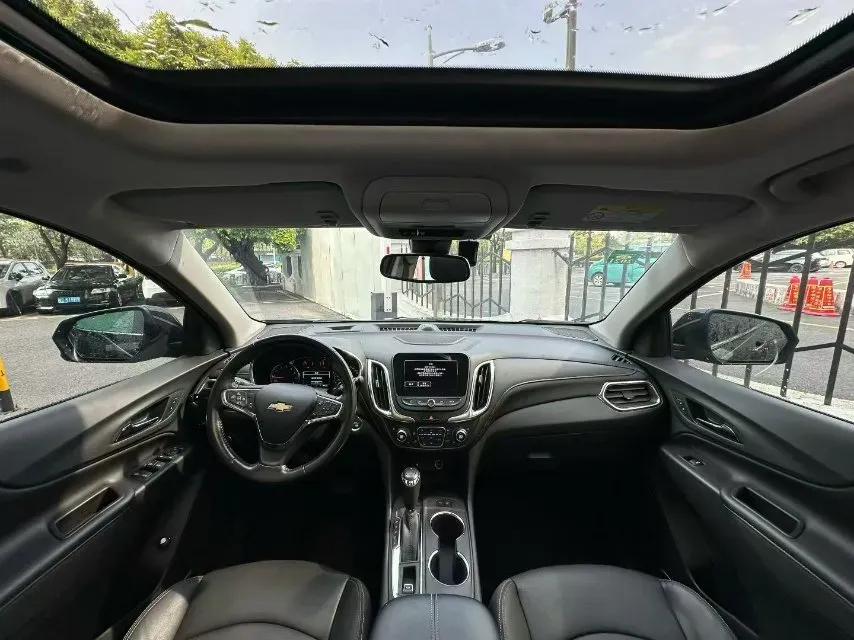 2018 Chevrolet Equinox 2.0T 260HP L4 9AT,autocango,china used car exporter,china ev exporter,chinese used car exporter,chinese used ev exporter