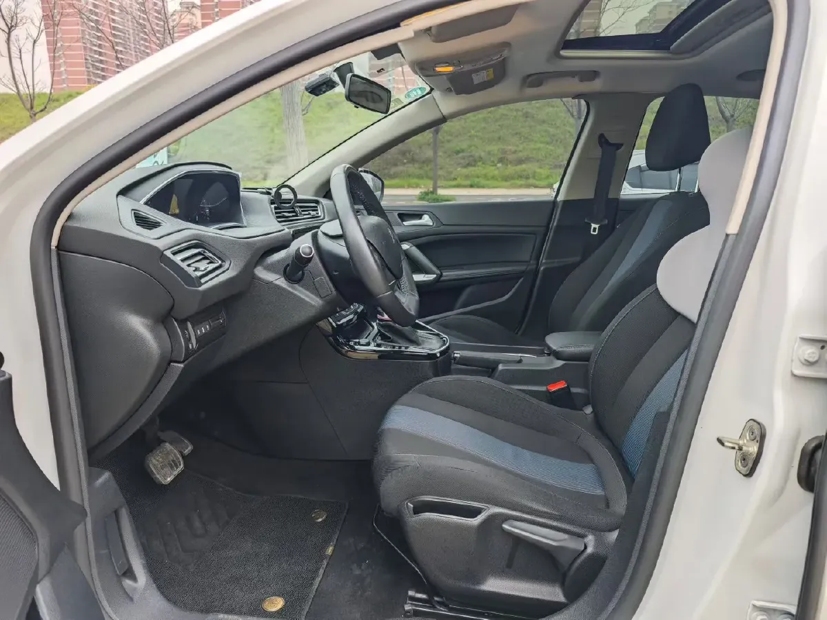 2019 Peugeot 308 1.6L 117HP L4 6AT,autocango,china used car exporter,china ev exporter,chinese used car exporter,chinese used ev exporter