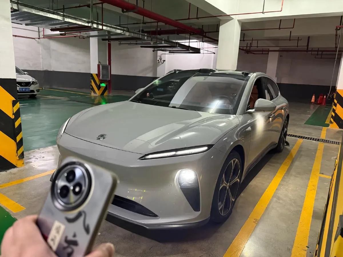 2024 NIO ET5T BEV 75KWH,autocango,china used car exporter,china ev exporter,chinese used car exporter,chinese used ev exporter