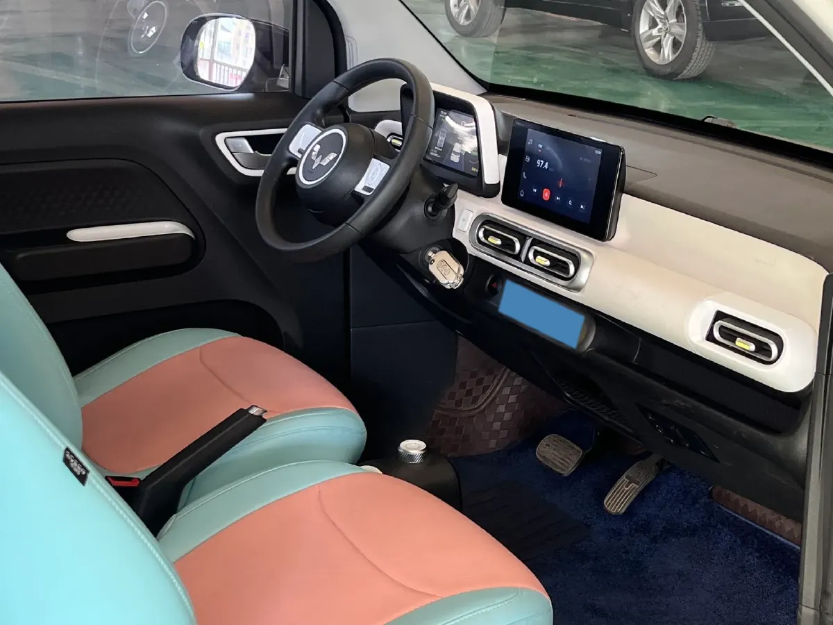 2024 WuLing HongGuang MINI EV BEV 17.3KWH,autocango,china used car exporter,china ev exporter,chinese used car exporter,chinese used ev exporter